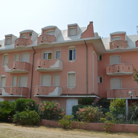 Luxurious In Lido Degli Estensi Near Sea Appartamento *