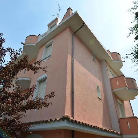 Belvilla By Oyo Trilo Doria Apartman *